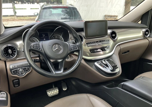 Mercedes-Benz Klasa V cena 157000 przebieg: 175000, rok produkcji 2019 z Darłowo małe 79